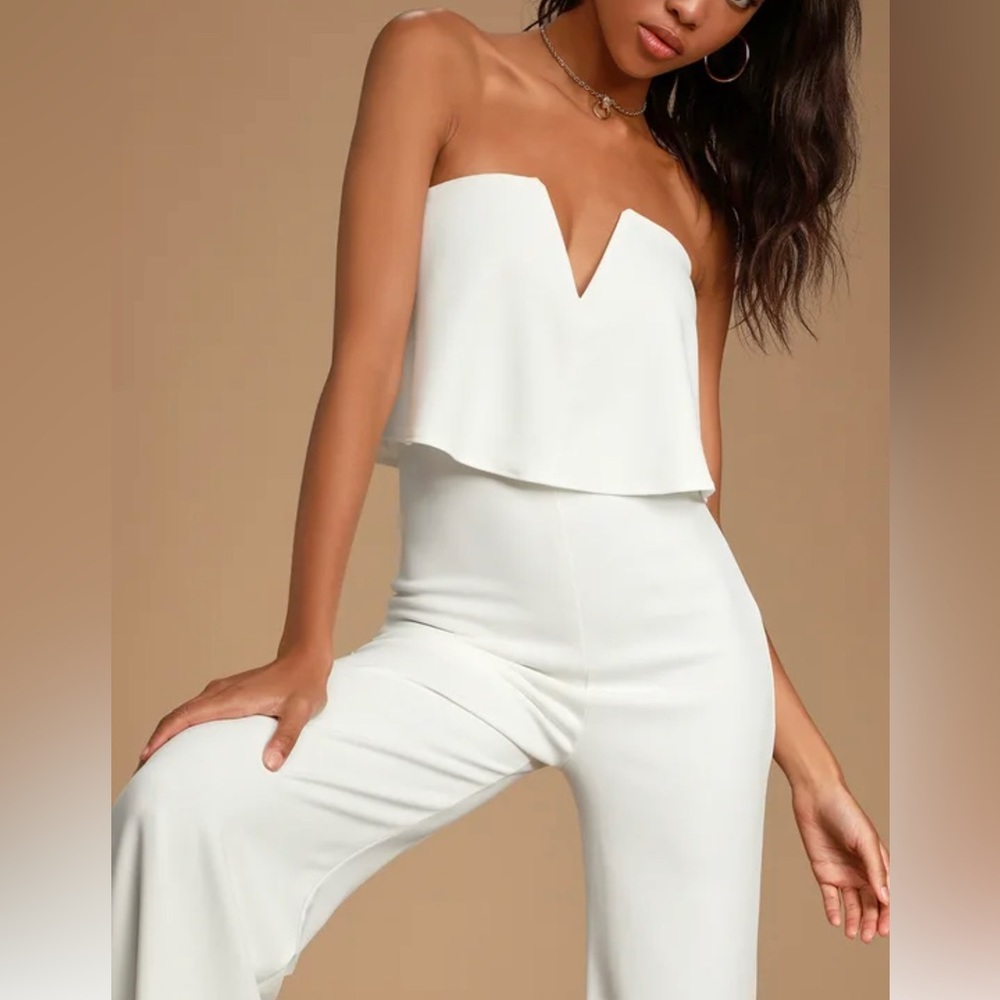 NWT BRIDE PARTY LOOK 👰‍♀️🎉 Lulu’s Power of Love White Strapless Jumpsuit